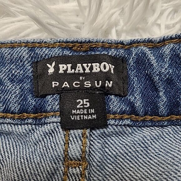 Pacsun Playboy Shorts Womens 25 Denim Distressed Hem Mom Bunny Logo Light Wash - Picture 4 of 9